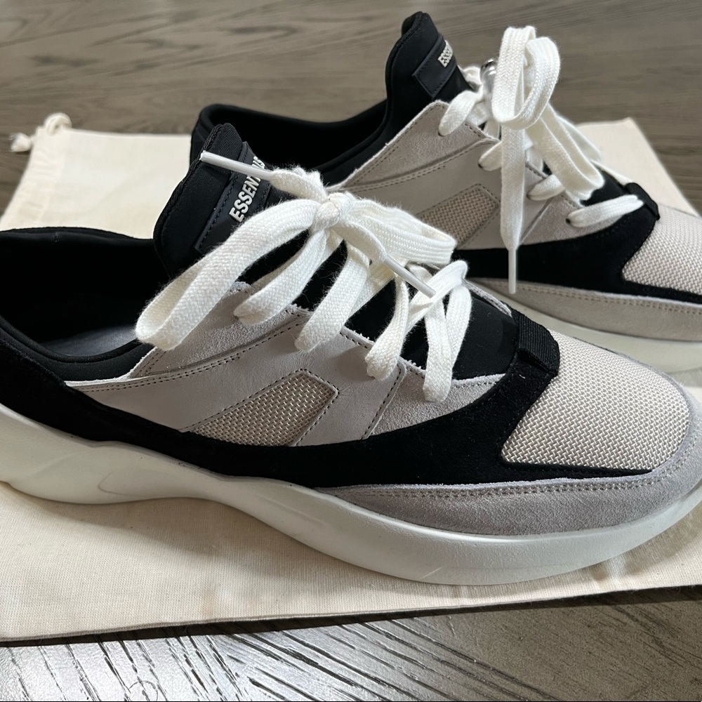 Fear of god essential sneakers low back. size 8.